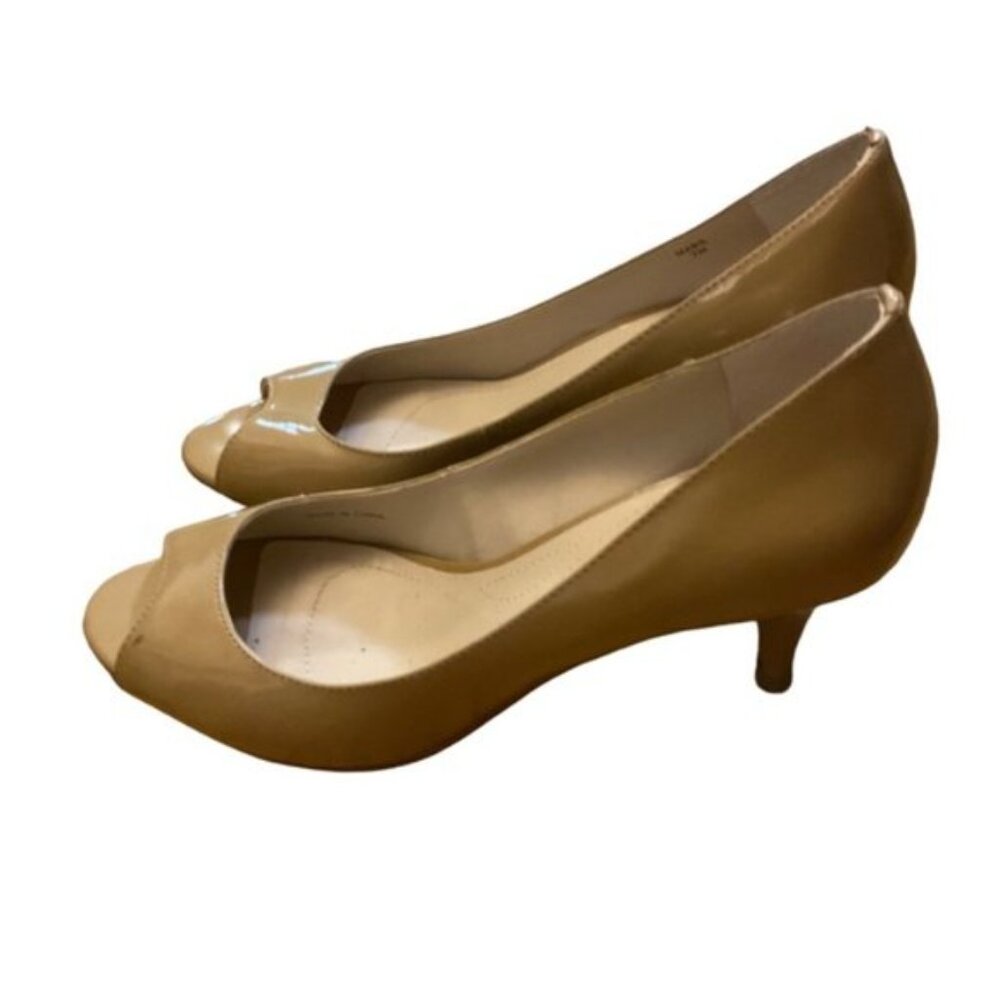 TAHARI | Tan Heels | Size 7 - Picture 7 of 12